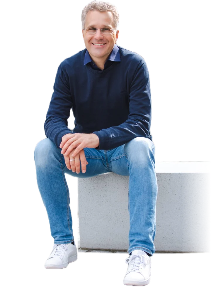 Dr. Steffen Adler, sitzend